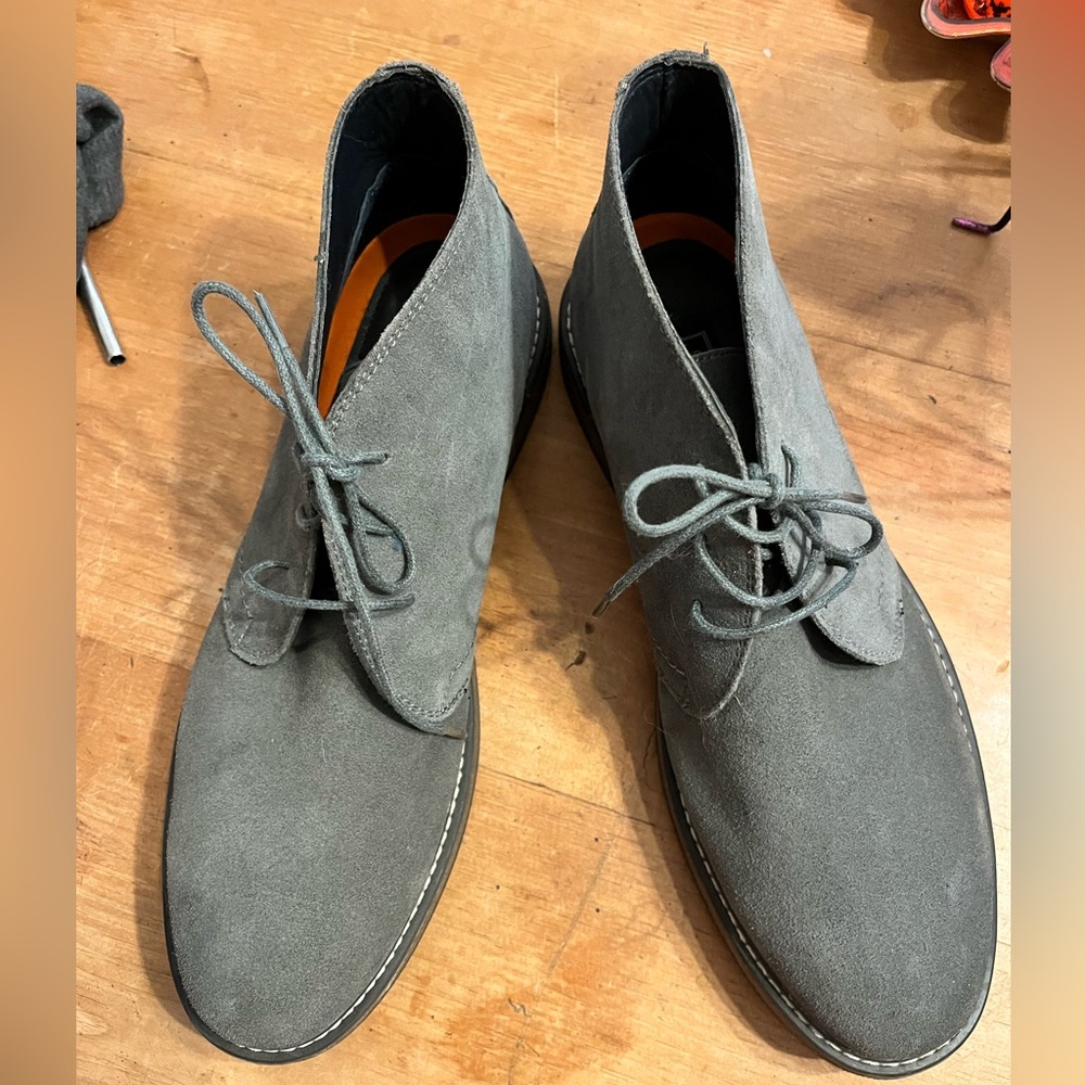 Men’s Dress Shoes/Casual Boots